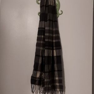 Plaid scarf